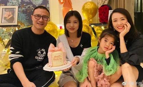 谁爆料菲菲离婚了呢视频,揭秘背后惊人内幕 第2张 谁爆料菲菲离婚了呢视频,揭秘背后惊人内幕 第2张